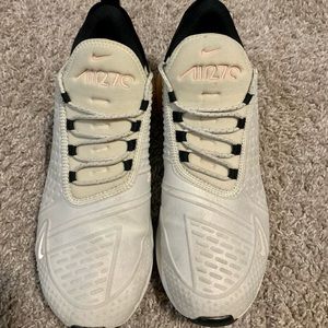 Air Max 270